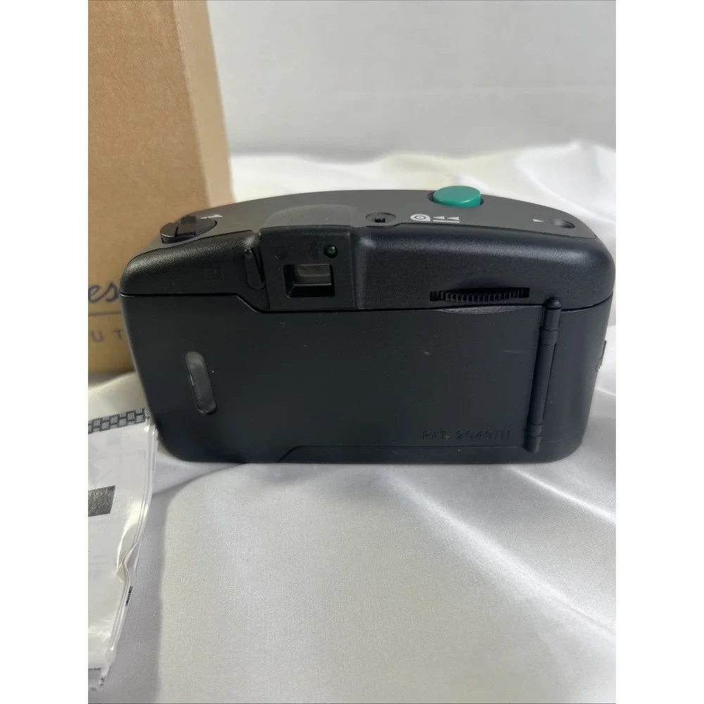 Vinatge‎ Avon 1997 35 MM Panorama Camera With Flash Lifestyle Solutions New